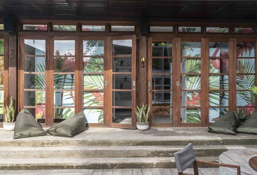 Socialista Lifestyle Hostel