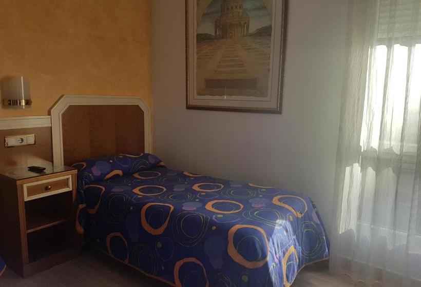 Pensão Hostal Conchi