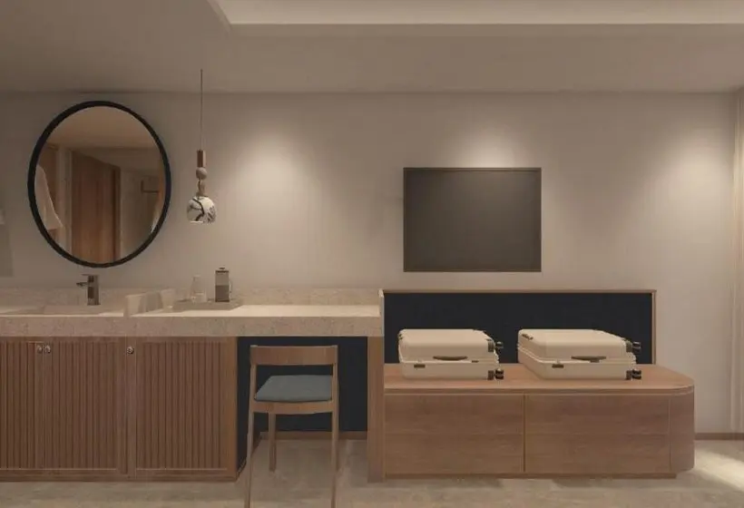 Myneris Hotel, Phuket Karon Beach