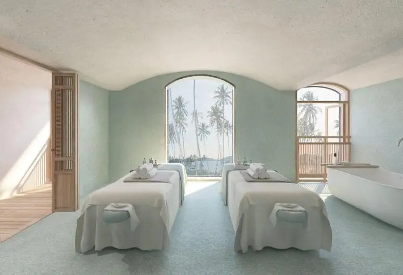 Myneris Hotel, Phuket Karon Beach