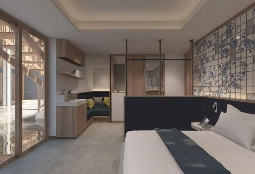 Myneris Hotel, Phuket Karon Beach