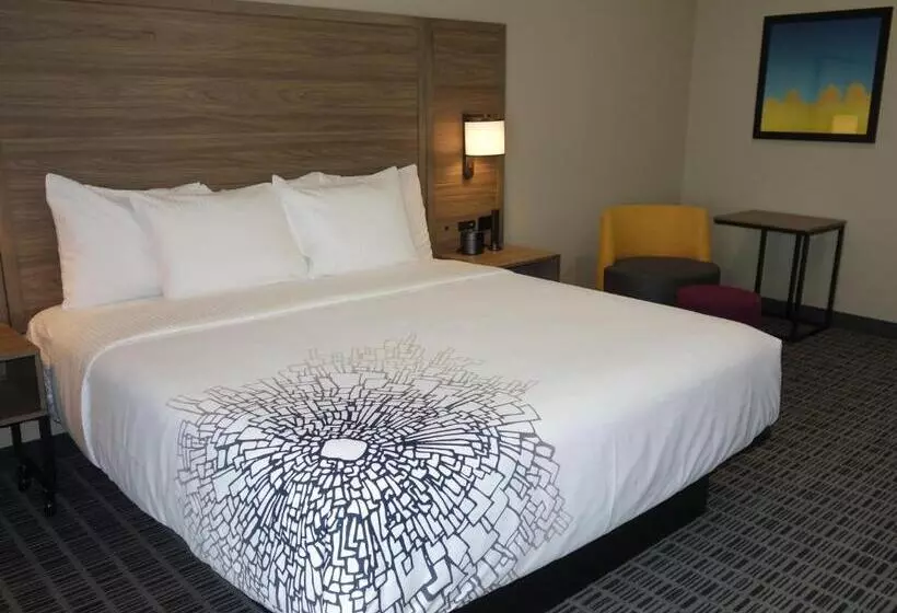 Hotelli La Quinta By Wyndham San Antonio Alamo City