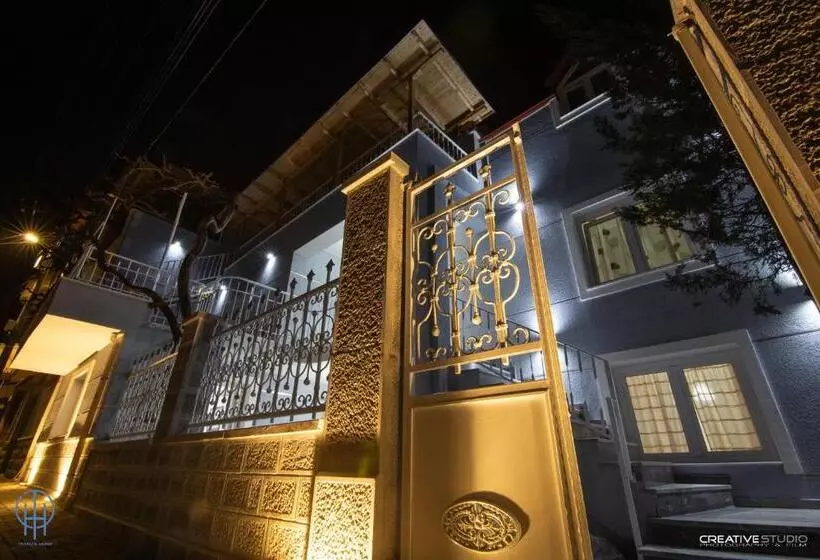 هتل Trako`s Home