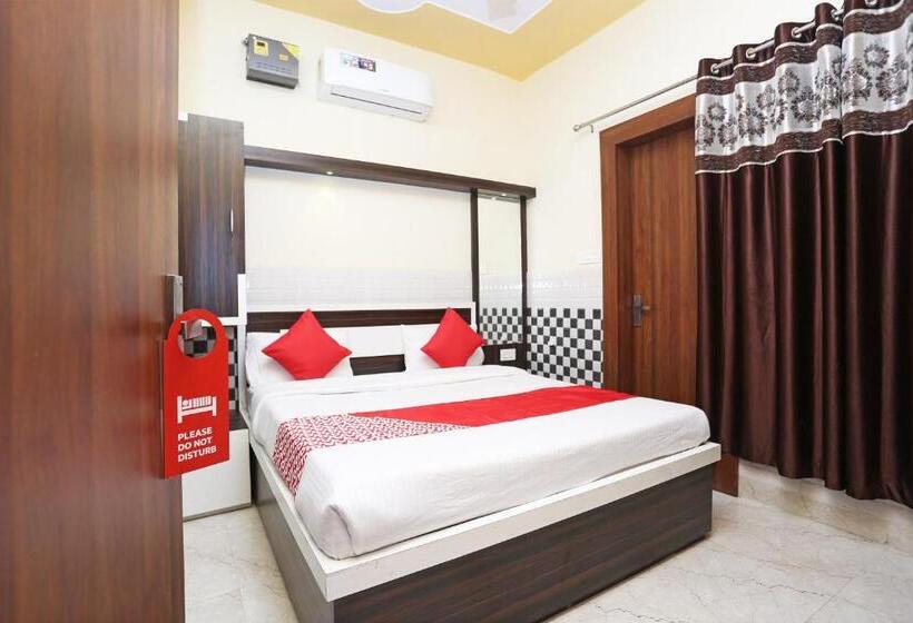 Oyo 30451 Hotel Yaduvanshi