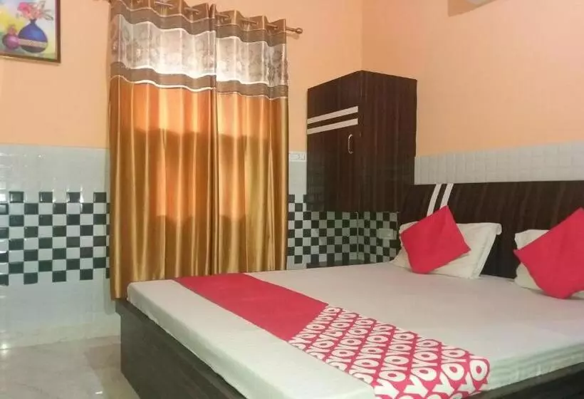 Oyo 30451 Hotel Yaduvanshi