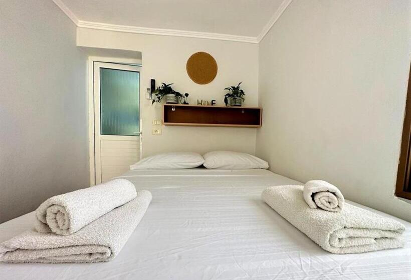 Majatalo Boungainvillea