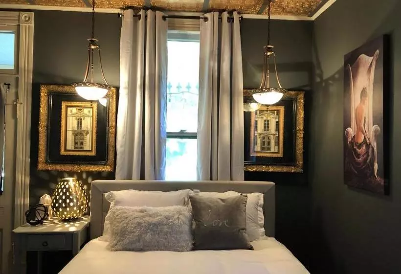 Bed and Breakfast Harvest House 1882