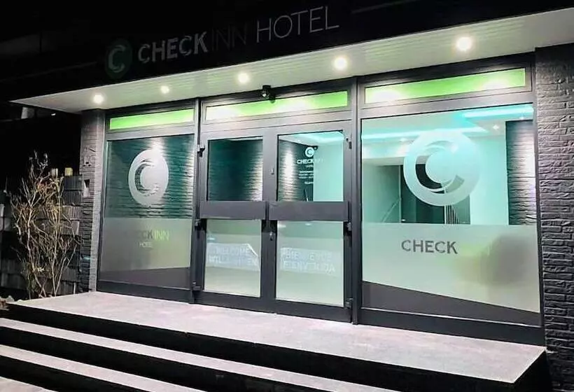 ホテル Checkinn