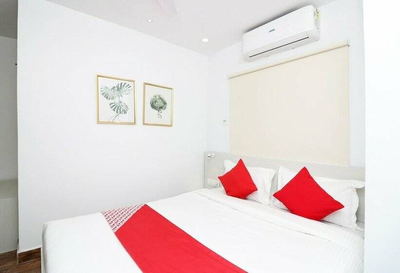 Hotel Oyo 16802 Transit Express