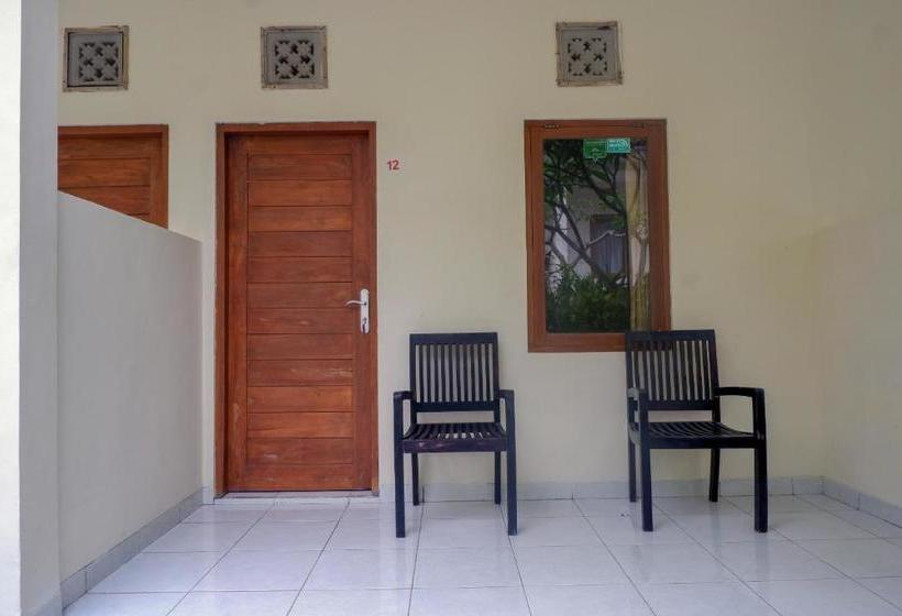 Отель Uluwatu Cahya Guest House