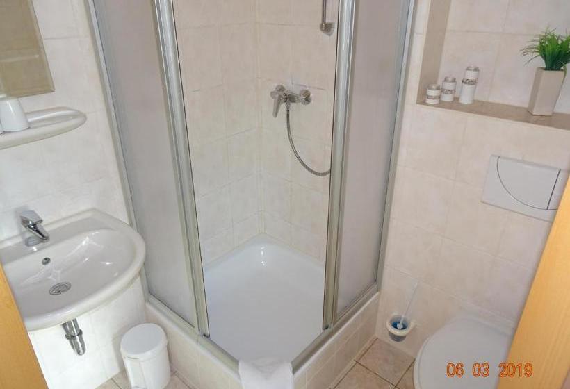 הוסטל Gasthaus Stadt Bad Sulza