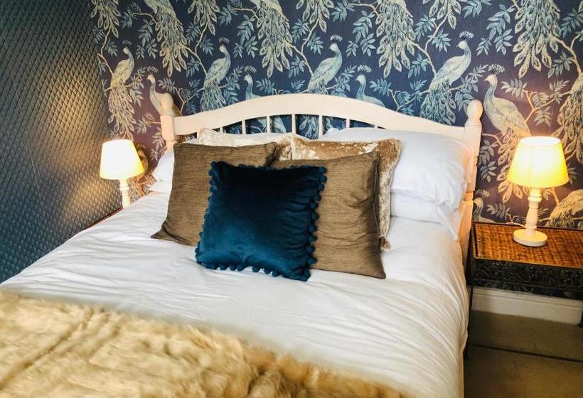 مبيت وإفطار No11 Bistrobar & Rooms