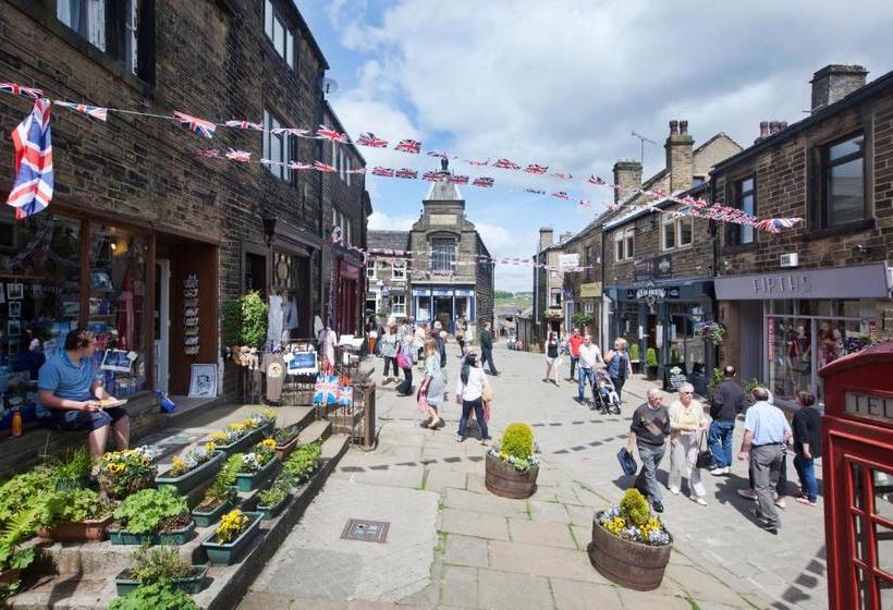 مبيت وإفطار No11 Bistrobar & Rooms