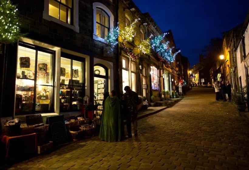 مبيت وإفطار No11 Bistrobar & Rooms