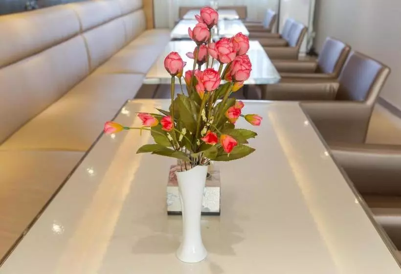 ホテル Jinjiang Inn Wulanchabu Jining Railway Station Xingfu Road