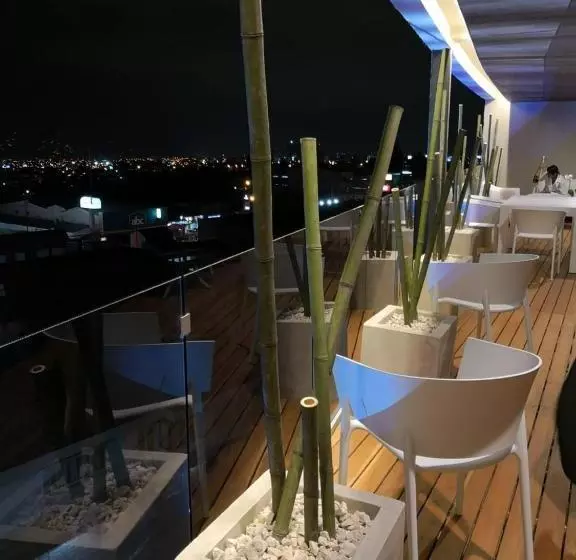 Bee Suites Curridabat