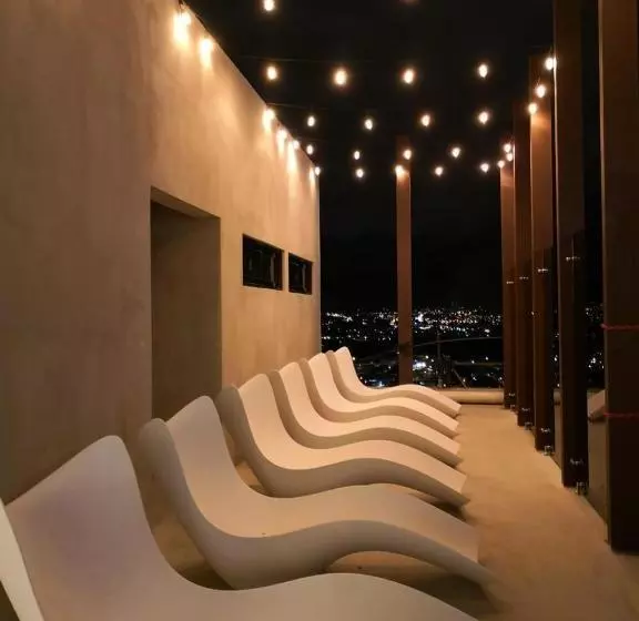 Bee Suites Curridabat