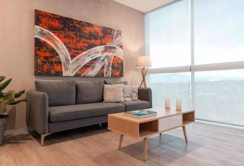 Bee Suites Curridabat