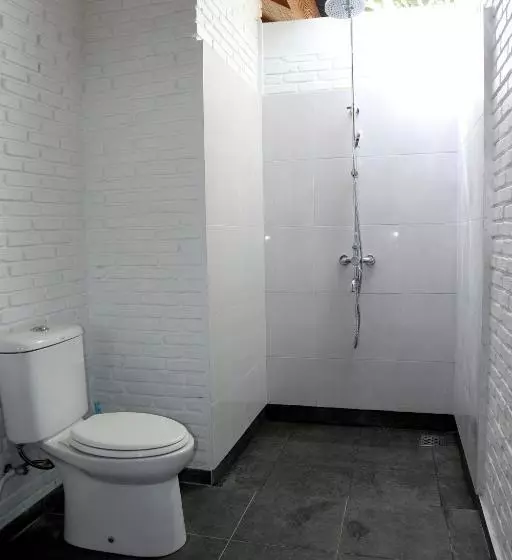 White Sands Beach Resort Lembeh