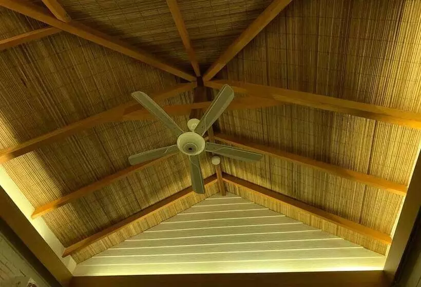 White Sands Beach Resort Lembeh