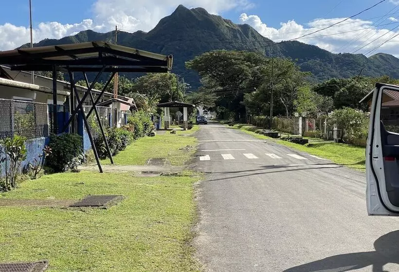 Retkeilymaja Hostal Lopez El Valle Cabañas