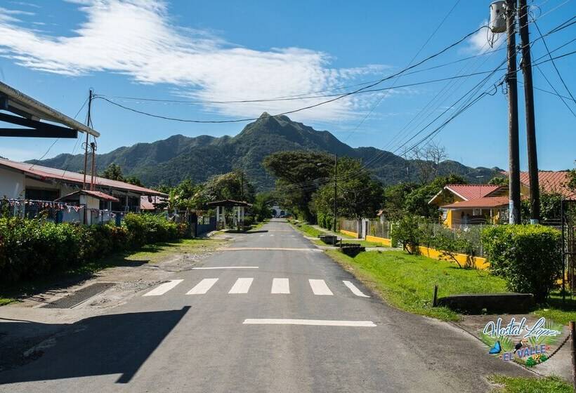 ユースホステル Hostal Lopez El Valle Cabañas
