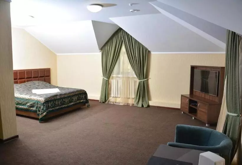 هاستل Tropicana Inn