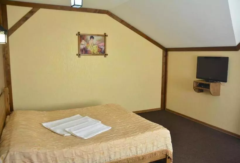 هاستل Tropicana Inn