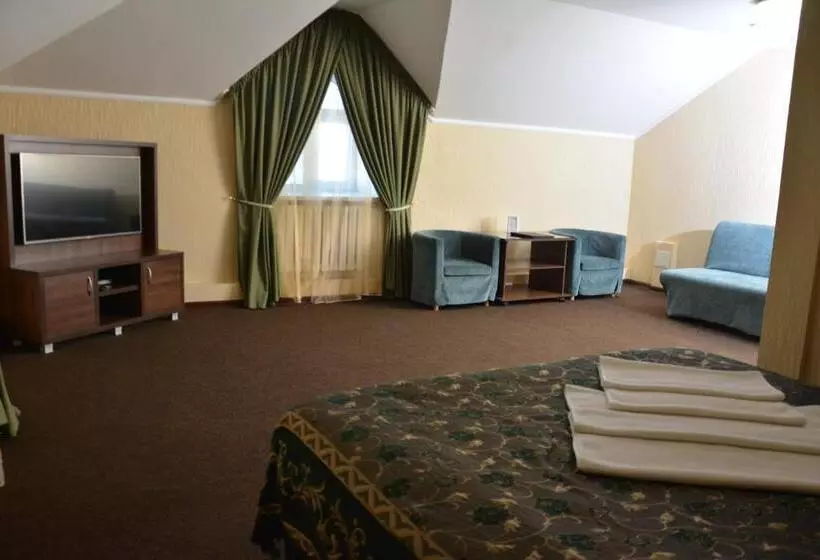 هاستل Tropicana Inn