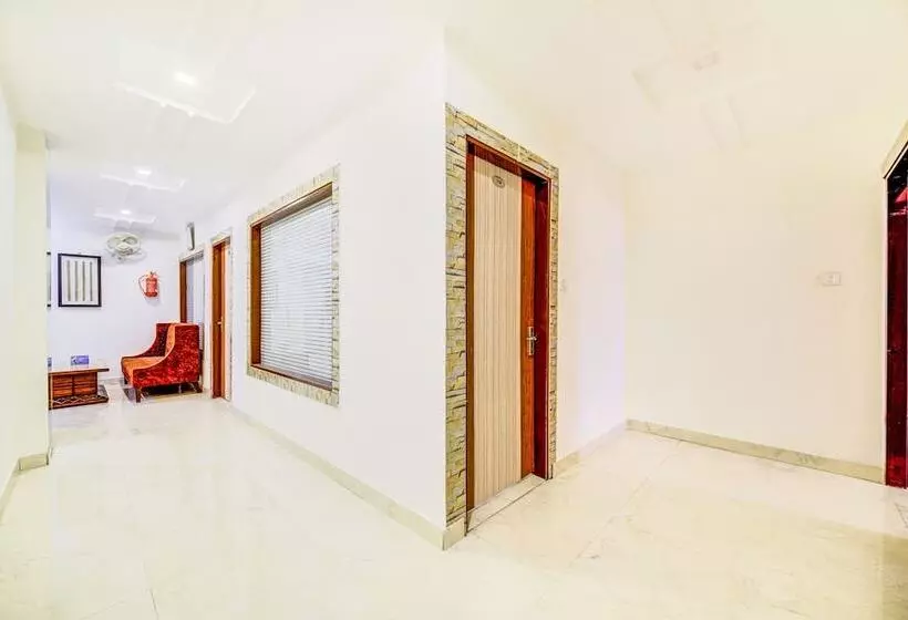 Fabhotel Trist