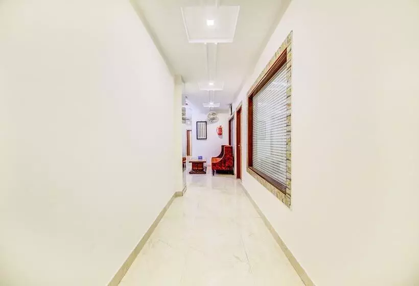 Fabhotel Trist