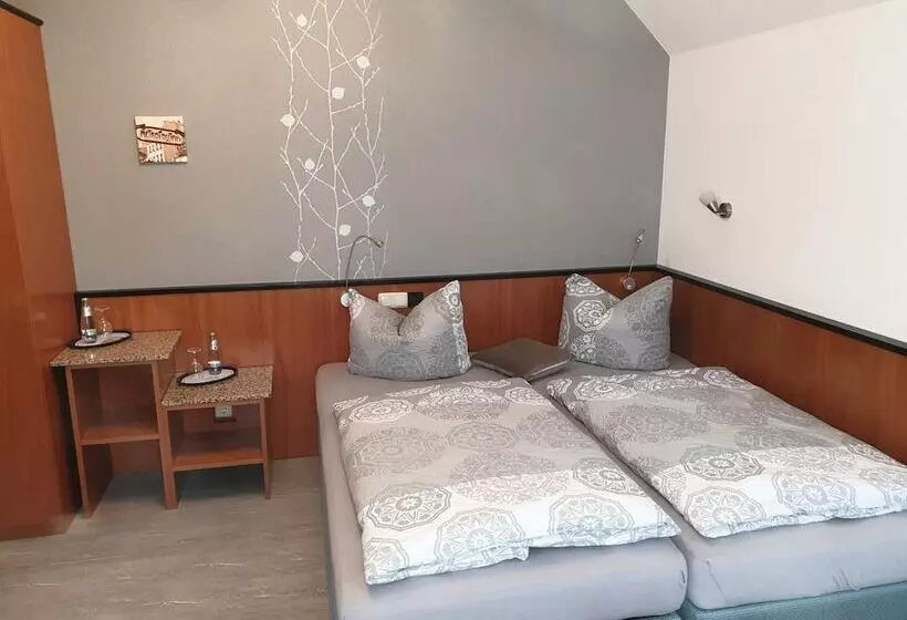 Hotelli Sonnenschein