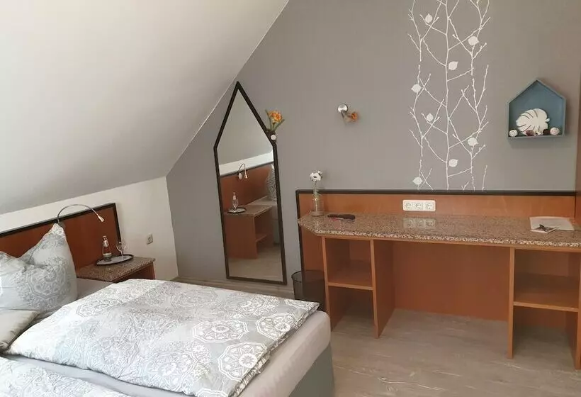 Hotelli Sonnenschein