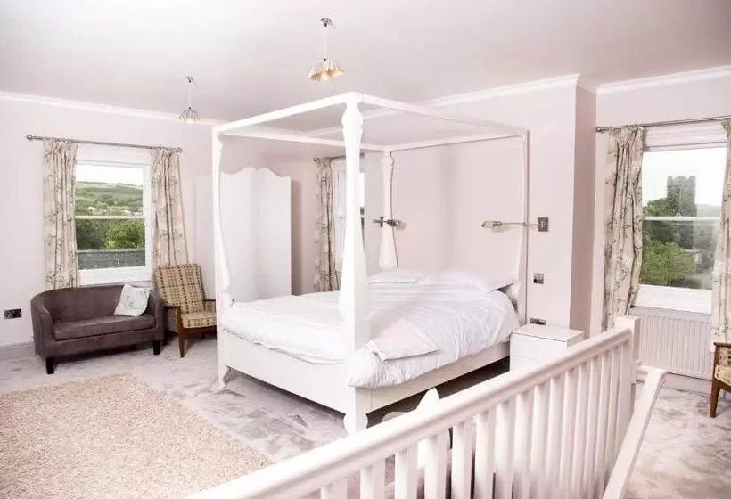 Hotelli The Globe Angle