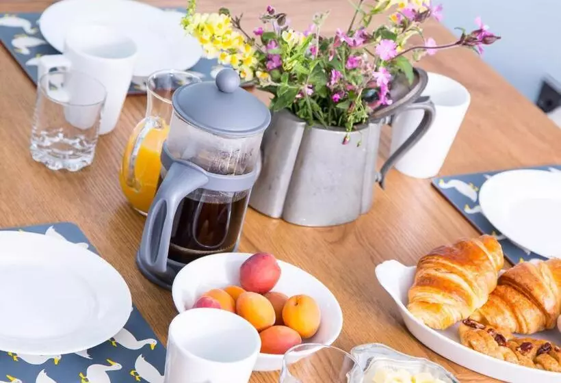 Hotelli The Globe Angle