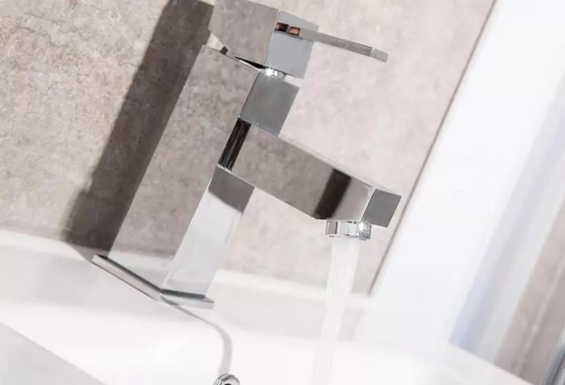 Hotelli The Globe Angle