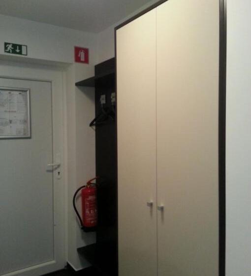 مُتل Raceland Krško