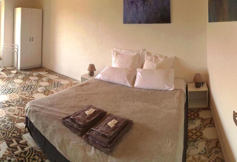 بنسيون Casa Ilicia