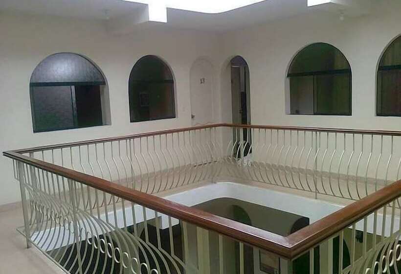 膳宿费 Costa Manglar