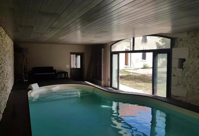 Majatalo Le Clos De La Briollerie