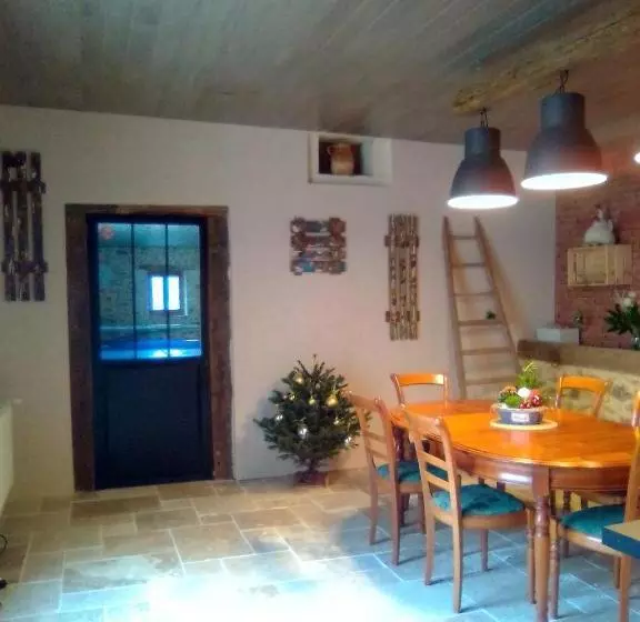 Majatalo Le Clos De La Briollerie