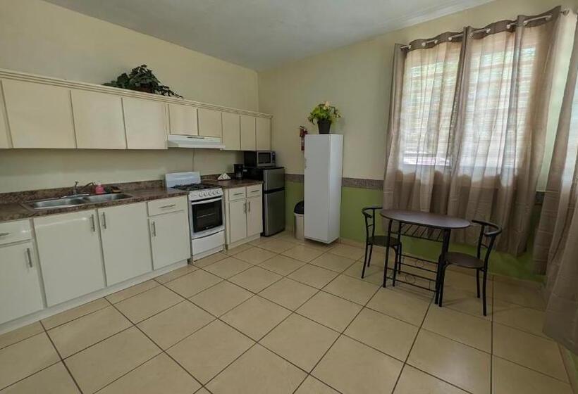 Yukayeke Playa Resort