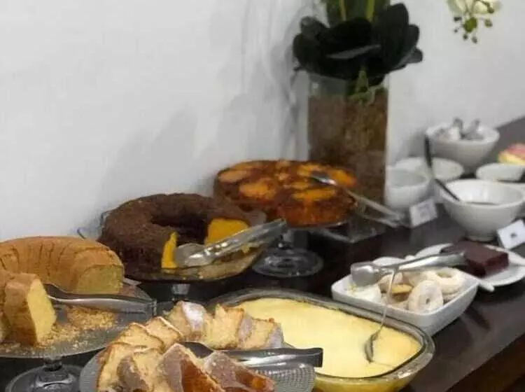 Hotelli Palotina Palace