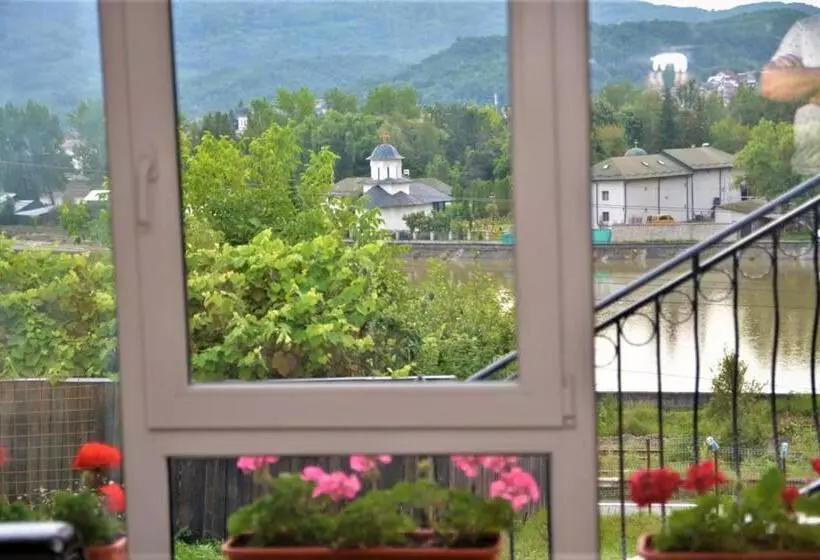 پانسیون Bogdan Si Raluca