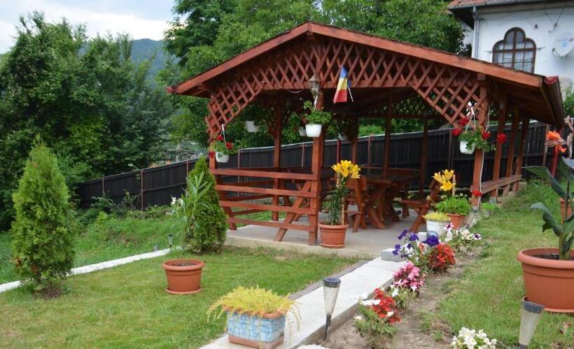 پانسیون Bogdan Si Raluca