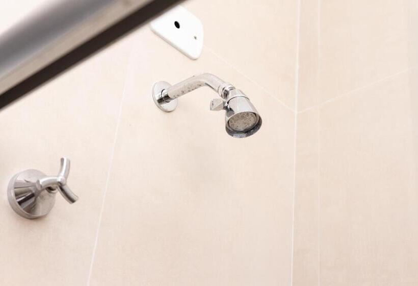 بنسيون Pousada Carlitos