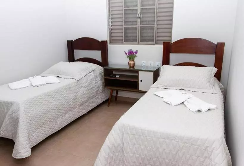 Pensão Pousada Carlitos