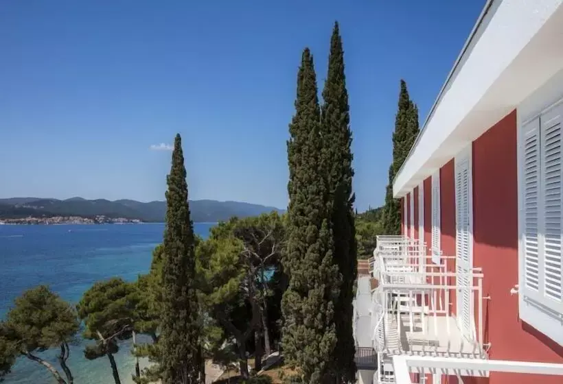 Hotelli Aminess Younique Bellevue