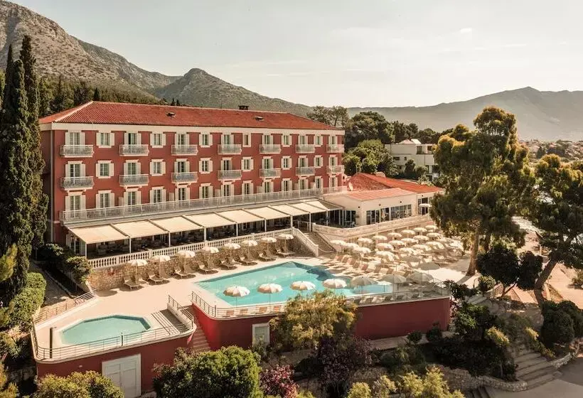 Hotelli Aminess Younique Bellevue