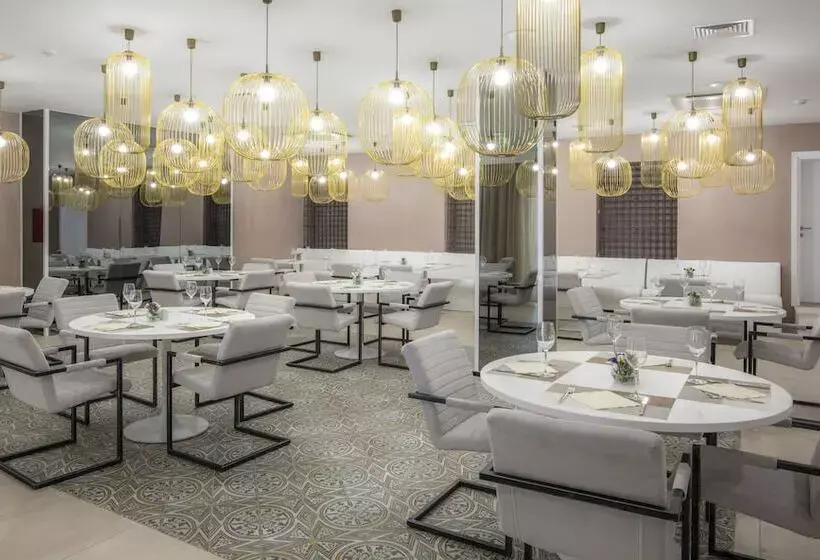 Hotelli Aminess Younique Bellevue